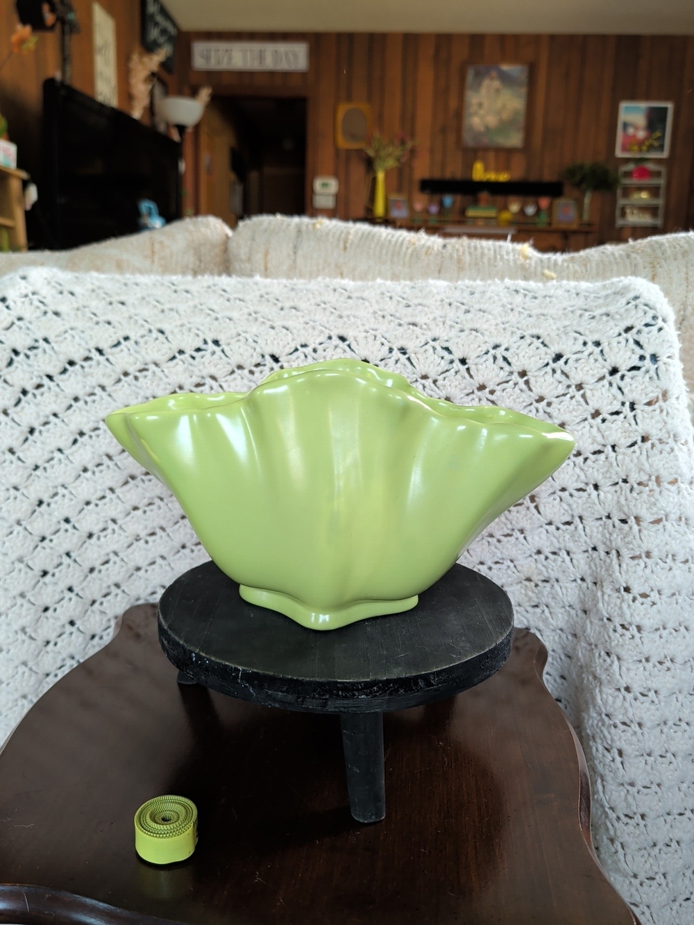 Rare Haeger Art Pottery Matte Chartreuse Green Handkercheif Fan Vase 12"x 6.5"
